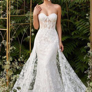 BRAND NEW - Sweetheart Neck Mermaid Wedding Dress